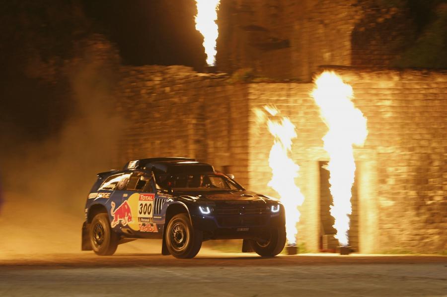  Volkswagen Touareg Race 3 2010 года  (фото 12 из 50)